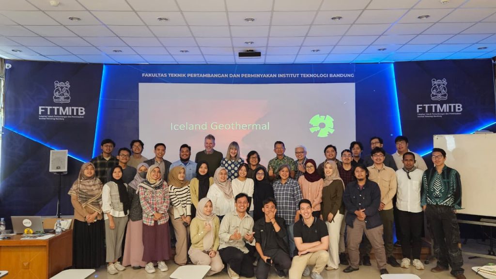 Geotermal ITB dan University of Reykjavik Bahas Kerja Sama Double Degree, Kuliah Tamu Dr. Juliet Newson dan Kunjungan Lapangan