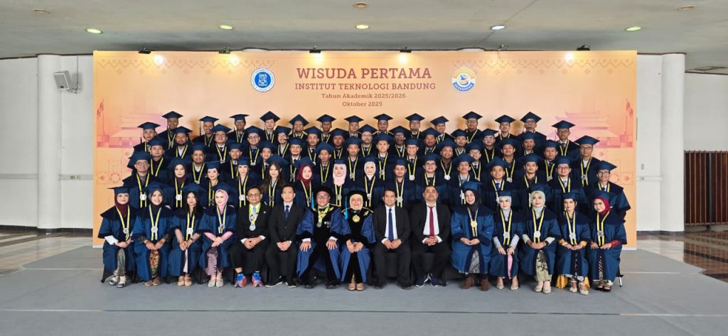 Tiga Lulusan Terbaik Prodi Geotermal ITB Raih Penghargaan Wisudawan Terbaik