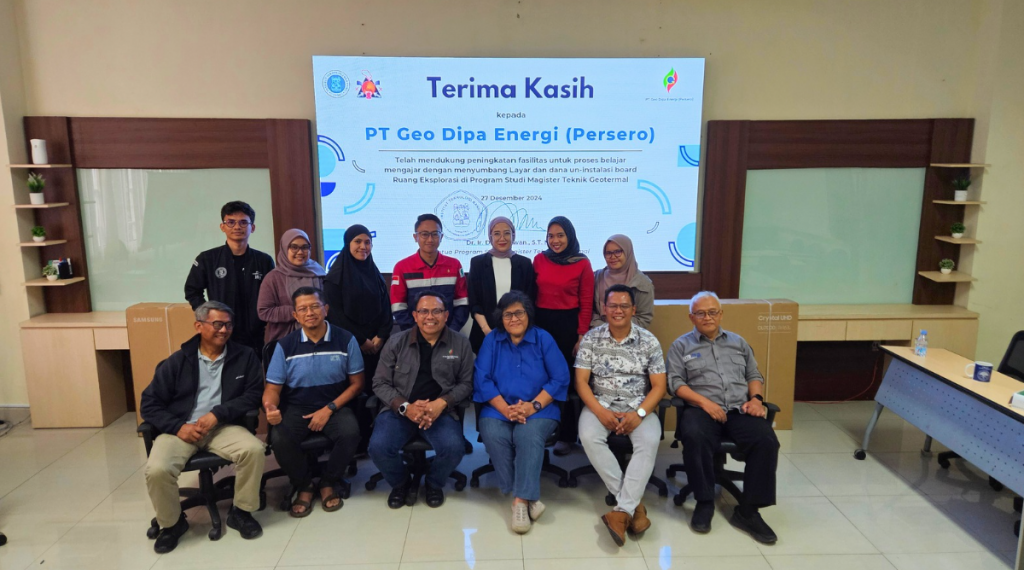 Serah Terima Fasilitas Layar Monitor dan Penamaan “Ruangan Geo Dipa Energi” di Prodi Magister Teknik Geotermal ITB